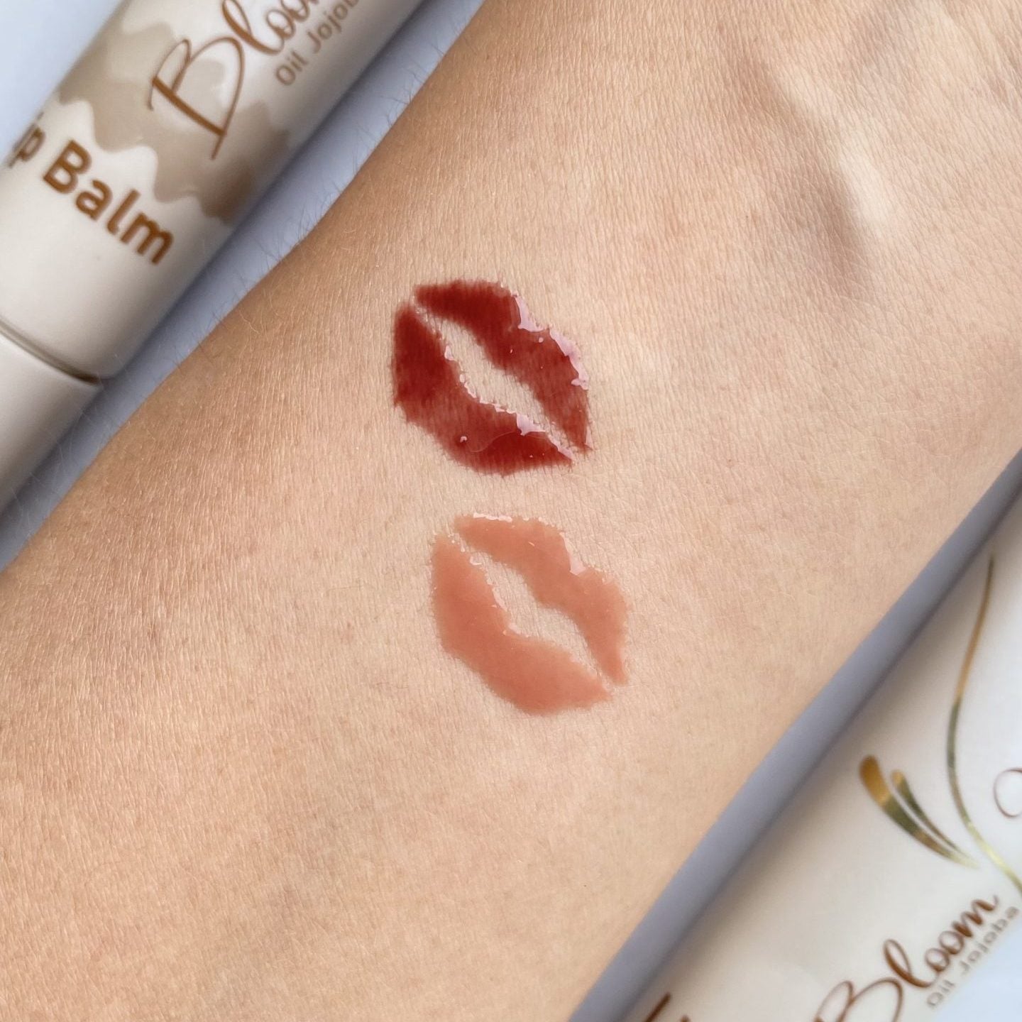 BLOOM LATTE - LIP BALM HIDRATANTE Y GLOSS LABIAL - BLOOMSHELL